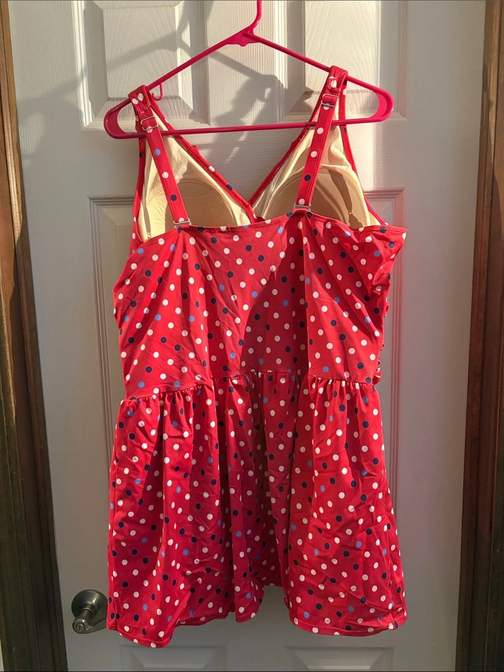 d&co flattering red